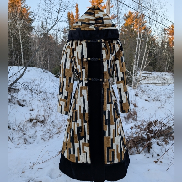 IRVING POSLUMS Jackets & Blazers - GORGEOUS 70'S MADE IN CANADA IRVING POSLUNS VINTAGE CHENILLE CARPET COAT